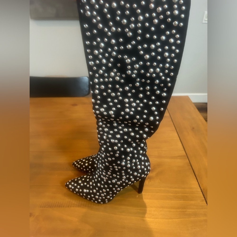 NWOT Lauren Lorraine Haddie Black With Silver Studded Heeled Boots - Picture 4 of 10